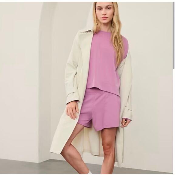 NWT Athleta Purple Lilac Seasoft Crewneck Sweatshirt Size M - Picture 1 of 11